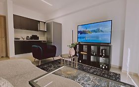Stay Cosmo City Suites