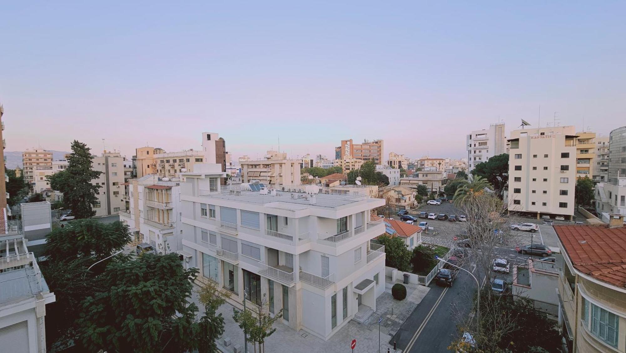 Stay Cosmo City Suites Nicosia Exterior photo